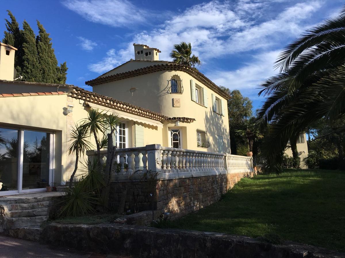 Saint Paul De Vence Angels Bed & Breakfast La Colle-sur-Loup Bagian luar foto