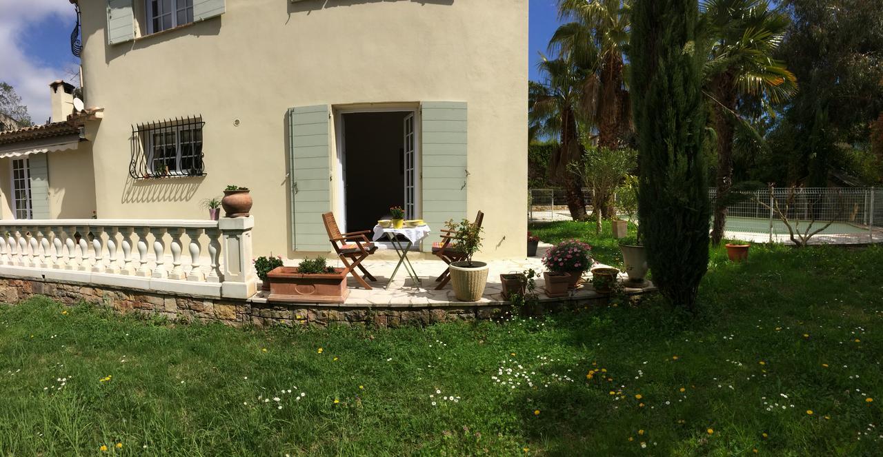 Saint Paul De Vence Angels Bed & Breakfast La Colle-sur-Loup Bagian luar foto