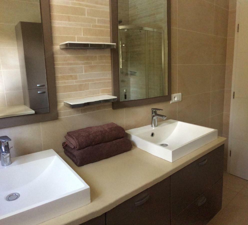 Saint Paul De Vence Angels Bed & Breakfast La Colle-sur-Loup Bagian luar foto